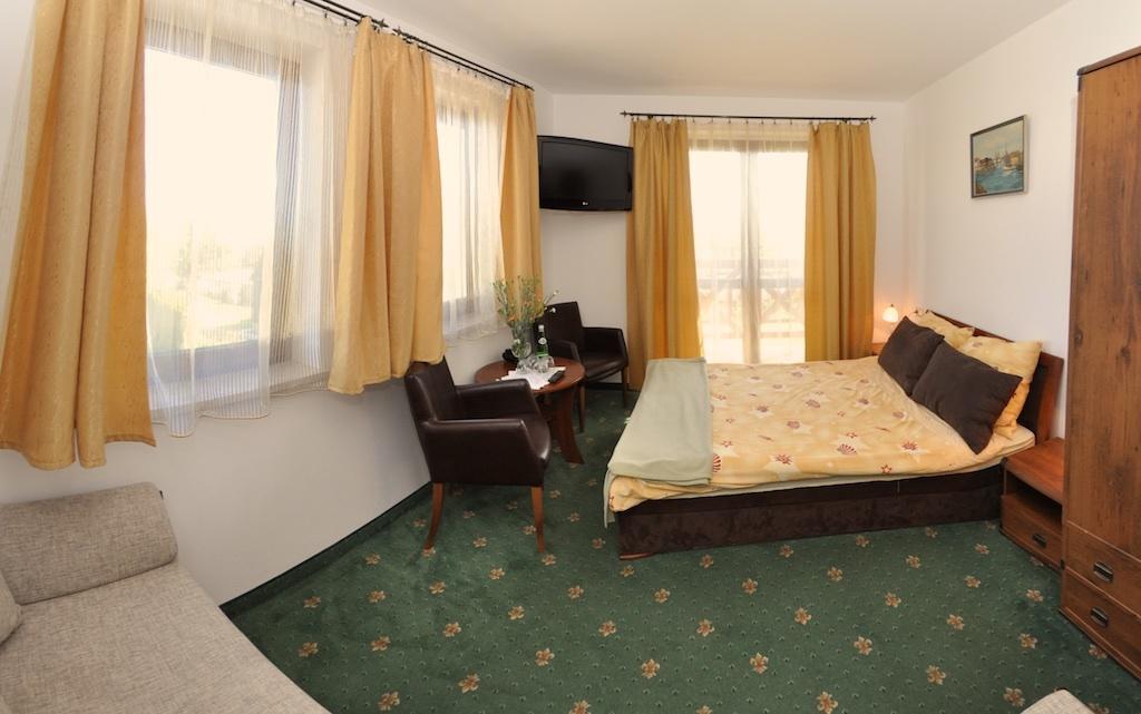 Klif Spa Jaroslawiec Bilik gambar
